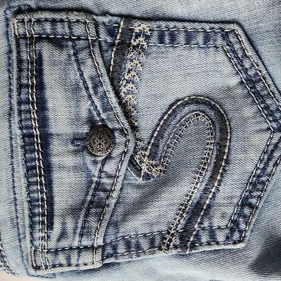 Silver Suki Mid Capri Super Stretch Lightwash Jeans Size 31 - Picture 10 of 14